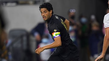 Carlos Vela